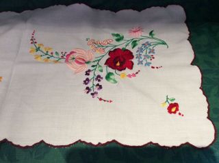 Hungarian Embroidered Table Runner 82 X 36 Cms UNUSED/NEW WITHOUT TAG 4