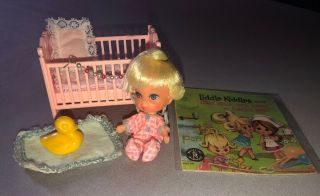 Liddle Kiddles Liddle Diddle Baby - Crib Duck Blanket Pillow Book