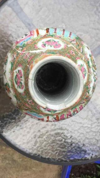 Large Chinese Famile Rose 19th Century bottle vase 6