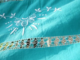 Large Vintage embroidered & cut work tablecloth 84 