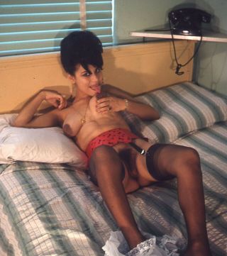 Vintage Stereo Realist Photo 3d Stereoscopic Slide Nude Latina On Hotel Bed