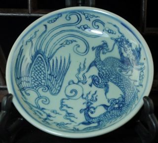 China Old Blue And White Porcelain Hand - Painted Dragon And Phoenix Plate Bb01e