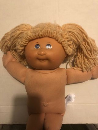 25TH Anniversary Cabbage Patch Doll Blonde Hair/Freckles/Blue Eyes 2