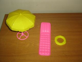 Vintage Barbie Lounge Chair/umbrella/swim Ring