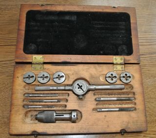 Antique Greenfield Tap And Die Set In Wood Box Gtd Die Diameter 13/16 "
