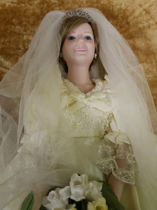 Princess Diana Doll Porcelain Wedding/Bride Doll Vintage Danbury With Stand 2