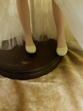 Princess Diana Doll Porcelain Wedding/Bride Doll Vintage Danbury With Stand 4