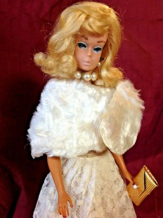 Vintage Mattel Queen Fashion Barbie With Blonde Side Part Wig And Outfit
