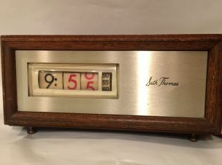 Vintage Mid Century Modern Seth Thomas Flip Clock E037 - 000 Speed Read.