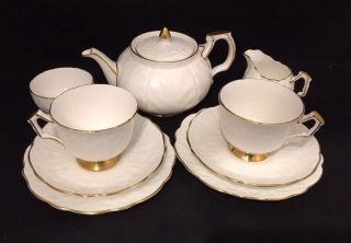 9 - Piece Vintage Aynsley Golden Crocus Tea Set England