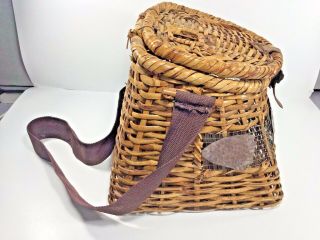 Vintage,  Wicker Fishing Creel Basket w/ Metal Fish Decoration 4