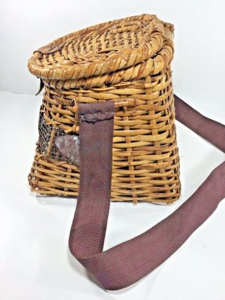 Vintage,  Wicker Fishing Creel Basket w/ Metal Fish Decoration 6