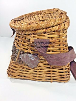 Vintage,  Wicker Fishing Creel Basket w/ Metal Fish Decoration 7