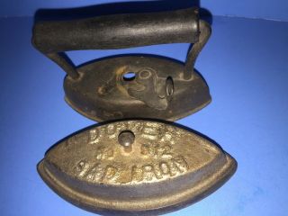 Antique Dover Usa Miniature 4” Sad Iron With Wooden Handle 812 Doll House