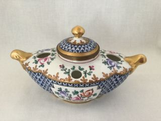 Antique C.  19th Edme Samson French Porcelain Chinese Export Style Ink Well.  2521