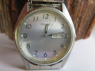 Vintage Pulsar V733 - 9a40 Silver Tone Day Date Mens Watch Rp