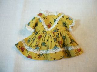 Vintage Nasb Muffie Doll Dress - Mustard Print With White Lace Trim - Donut Snap