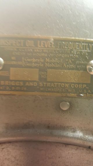 Antique Briggs & Stratton Model FH Hit & Miss Motor Engine 12