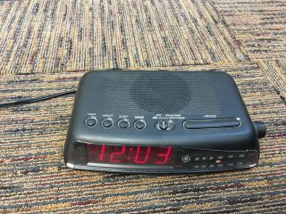 Vintage Ge Digital Alarm Clock Am Fm Radio 7 - 4817b Good