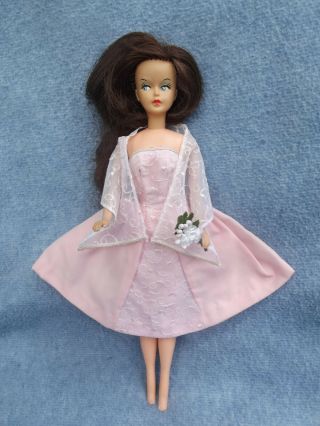 Vintage American Character Tressy Doll Pink Champagne Dress Shawl Flower 35901