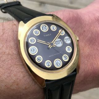 Vintage 1976 Timex Marlin Men´s Watch.  Leather Strap.  Serviced.