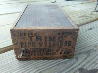 Primitive Wooden Box sliding Lid Advertising Trimo Pipe Wrench Roxbury,  Mass 3