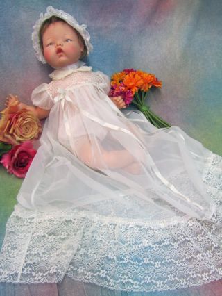 VINTAGE 1950 ' s baby DOLL dress PEIGNOIR negligee CHRISTENING GOWN nylon LACE 5