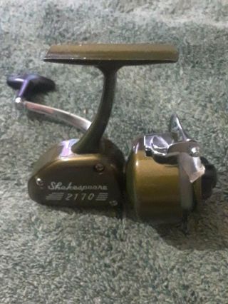 Shakespeare 2170 Fishing Reel (absolutely Pristine)