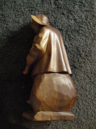 Vintage Hand Carved Statue - Bearded Man Playing Violin 4