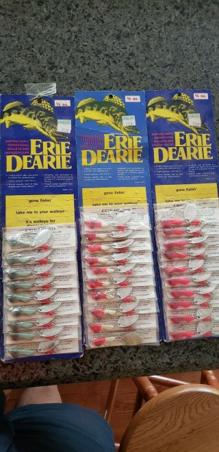 Nos Erie Dearie Fishing Lure - 30 Lures On Three Cards.