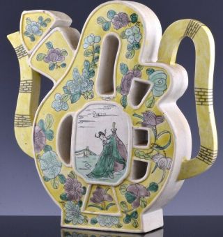 GREAT 19THC CHINESE FAMILLE VERTE YELLOW ENAMEL SCENIC PUZZLE WINE EWER TEAPOT 3