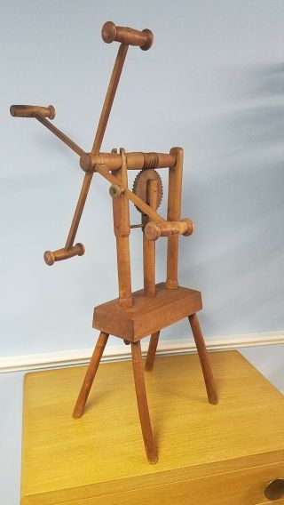 Primitve Antique Wood Swift Skein Wool Winder Carding Machine With Wheel