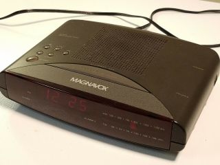 Vintage Magnavox AJ 3240/17 - AM/FM Dual Alarm Clock Radio 2
