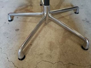 Authentic Herman Miller Eames Aluminum Group chair base EA334 Height Adjustable 2