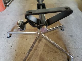 Authentic Herman Miller Eames Aluminum Group chair base EA334 Height Adjustable 6