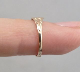 Antique Victorian 10K Yellow GOLD BABY RING Childs Heart Signet 0.  5 Grams Size 2 5