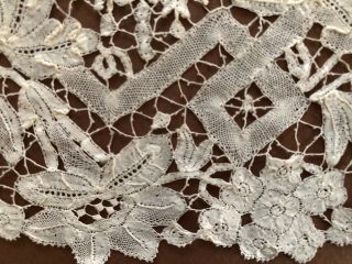 Fine 19th C.  Bruges Duchesse fuchsia and bellflower bobbin lace edging COSTUME 5