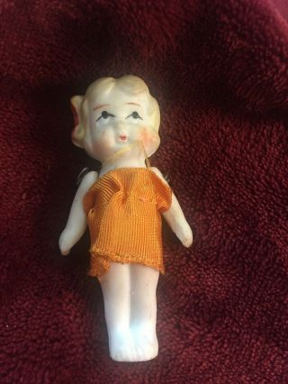 Vintage Bisque Jointed Doll Blond Girl Made In Japan Molded Hair Bow A358.