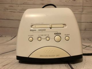 Vintage Sony ICF - C111 Clock Radio AM/FM Dream Machine white 6