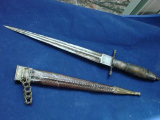Antique Spanish To North African Dagger With Sheath 1700 - 1900.