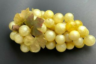 Vtg Mid Century Modern Lucite Acrylic Resin Grapes Pearly Gold 16 