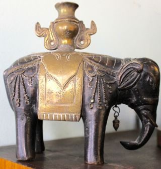 ANIQUE PAIR CHINESE BRONZE ELEPHANT CANDLE HOLDER STATUES PERFECT 3