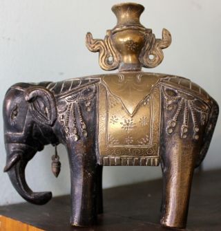 ANIQUE PAIR CHINESE BRONZE ELEPHANT CANDLE HOLDER STATUES PERFECT 4
