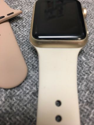 Apple Watch Series 1 38mm Gold Aluminum Case Antique White Sport Band 6