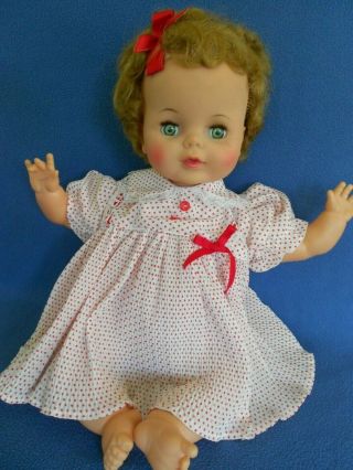 Vtg.  Baby Doll Ideal Toy Corp.  Kb17b Tiny Kissy Squeeze Chest,  Kisses Moves Arms