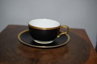A Fine Antique Wedgwood Tea Cup & Saucer