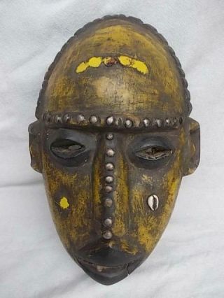 251 / Antique Wooden Hand Carved African Tribal Mask With Applied Pigments