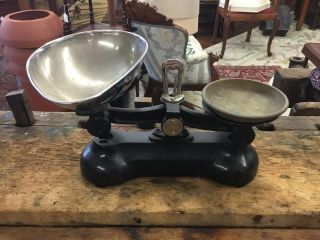 Vintage Boots English Kitchen Scale Black For Its Age.  Rare Find