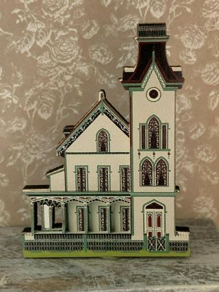 Artisan Miniature Faux Doll House Victorian Painted House Room Prop Shelf Sitter