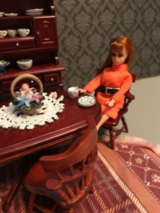 vintage topper dawn doll,  dining room  8